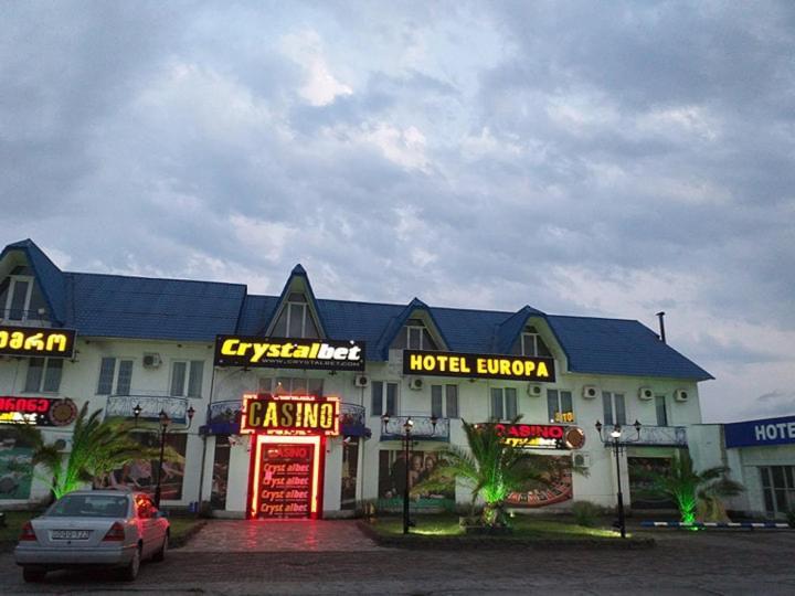 Europa Hotel-Koetaisi Buitenkant foto