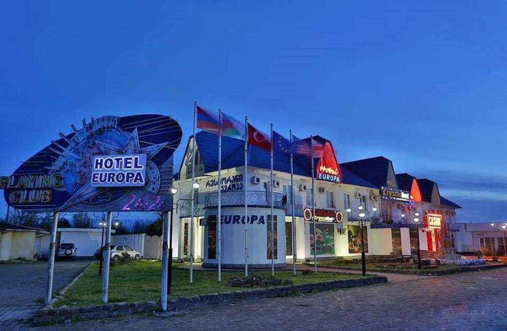 Europa Hotel-Koetaisi Buitenkant foto