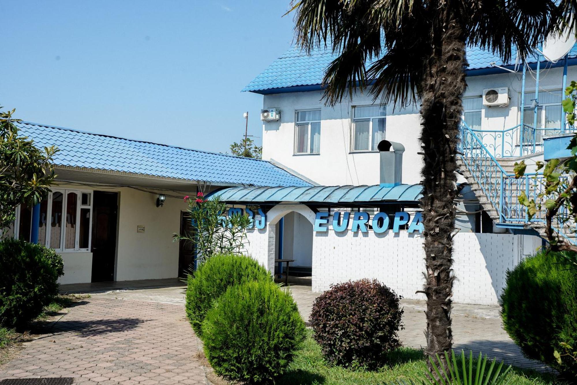 Europa Hotel-Koetaisi Buitenkant foto